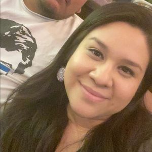 Meet your Posher, Araceli